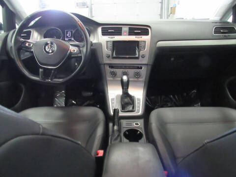 2015 Volkswagen Golf TSI S