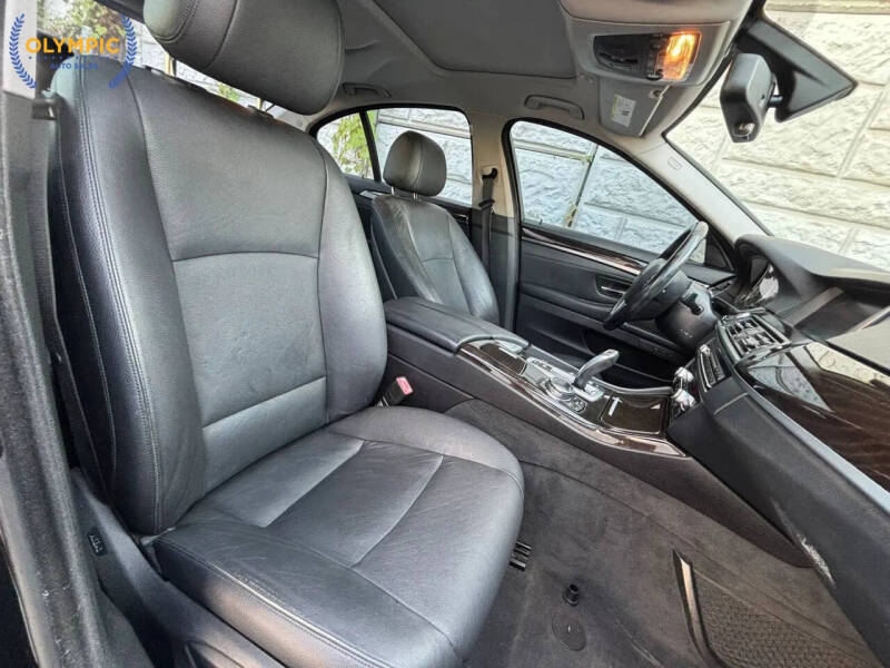 2015 BMW 5 Series 528i