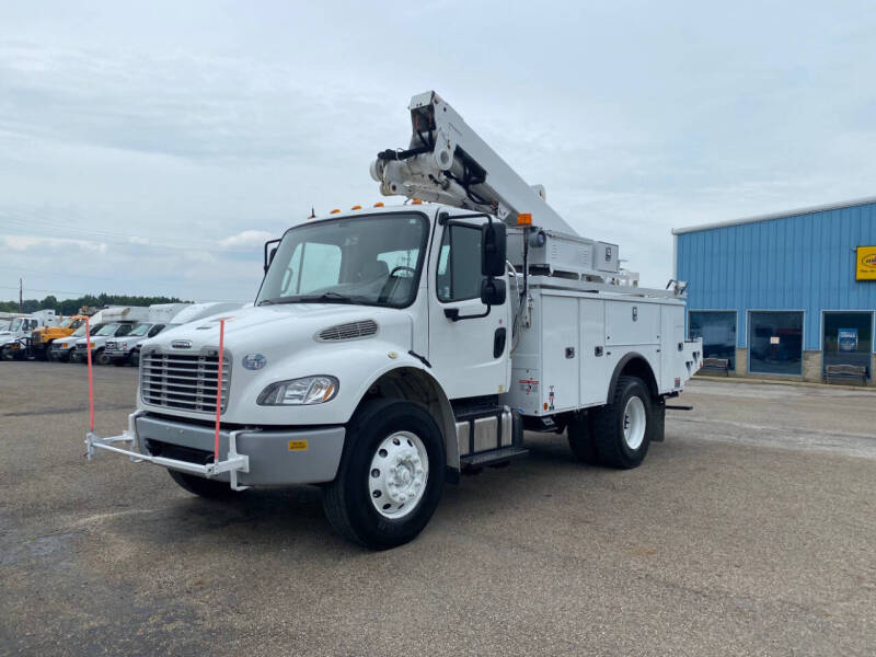2015 Freightliner M2 106
