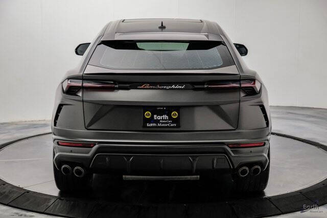 2022 Lamborghini Urus