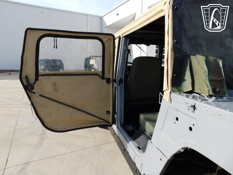 1999 AM General Hummer