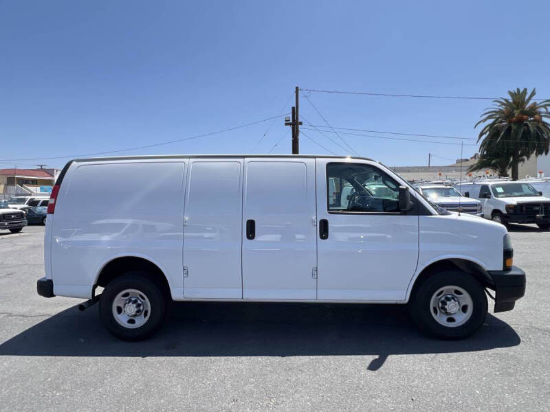 2018 Chevrolet Express 2500
