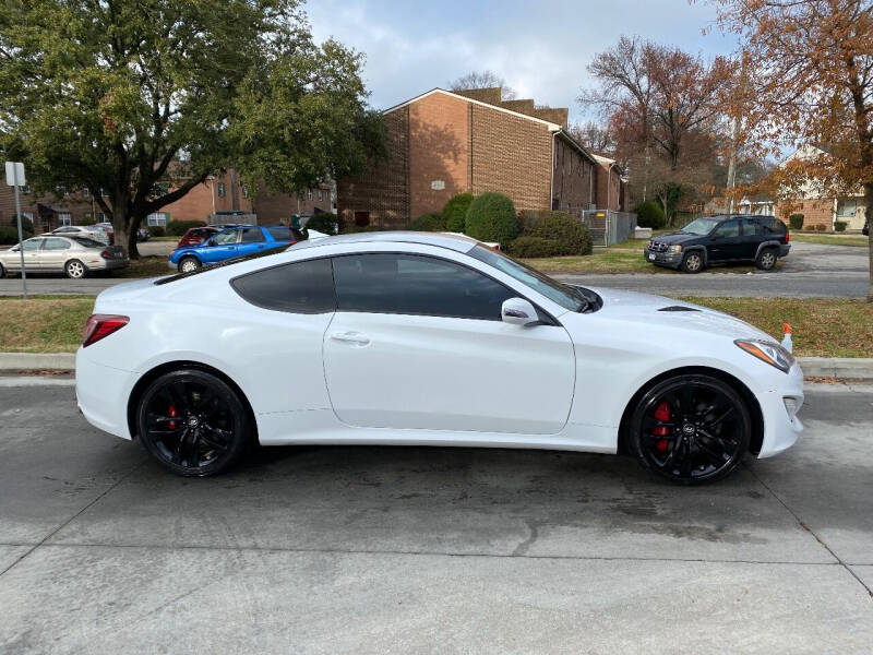 2014 Hyundai Genesis Coupe 3.8 R-Spec