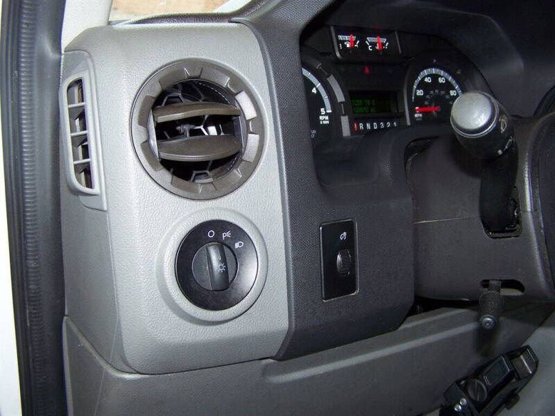 2010 Ford E-Series E-350 SD