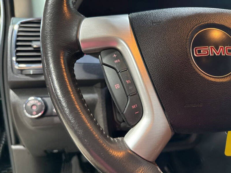2011 GMC Acadia SLE