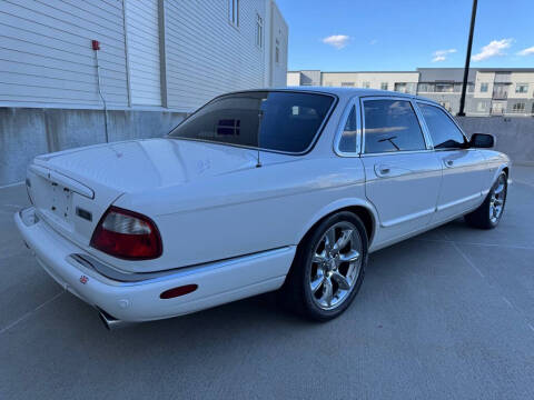 2002 Jaguar XJR