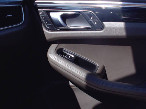 2017 Porsche Macan S