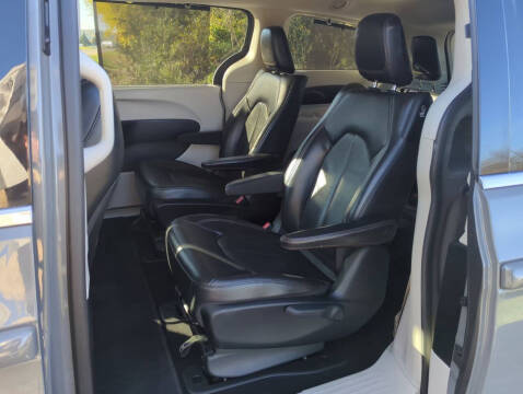 2020 Chrysler Pacifica Hybrid Touring L