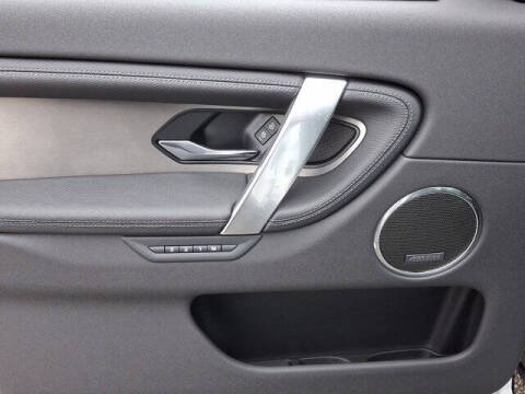 2025 Land Rover Discovery Sport P250 Dynamic SE