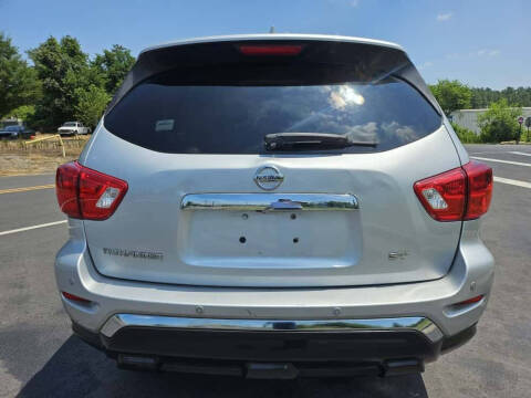 2019 Nissan Pathfinder SV