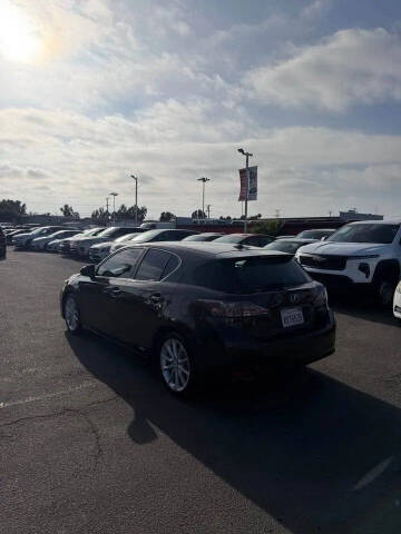 2011 Lexus CT 200h