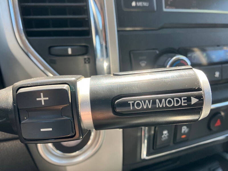 2019 Nissan Titan SV