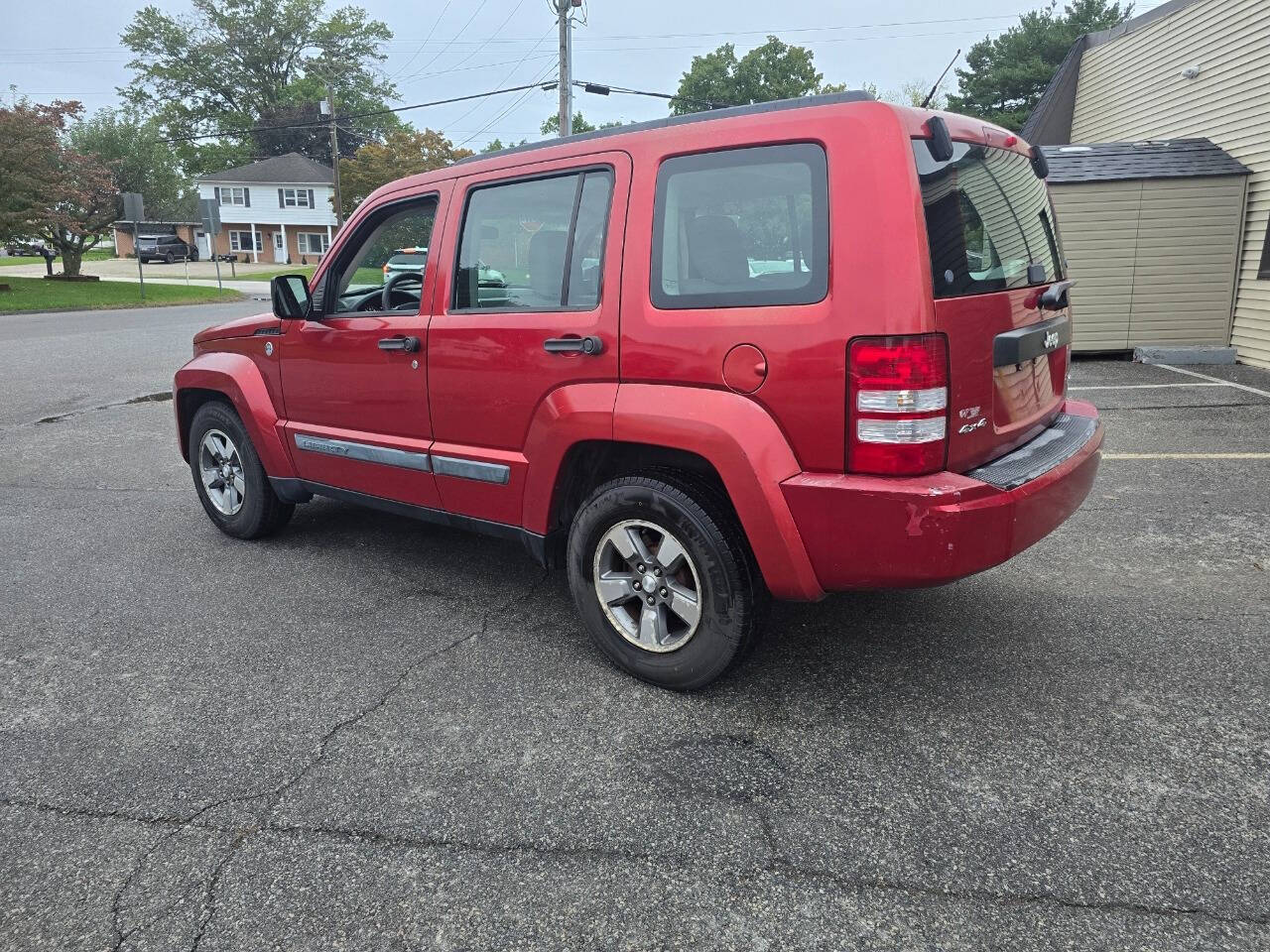 2008 Jeep Liberty for sale at QUEENSGATE AUTO SALES in York, PA