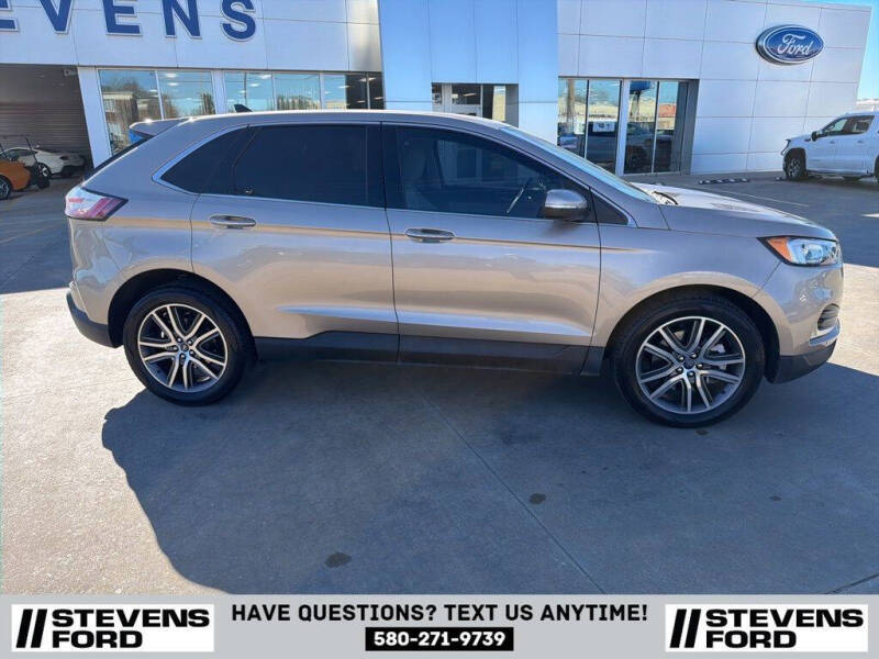 2021 Ford Edge Titanium