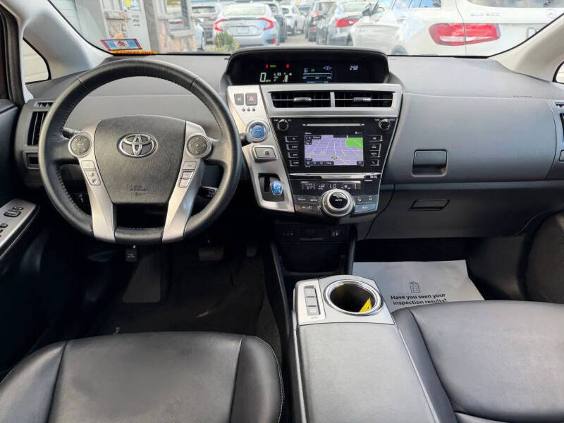 2016 Toyota Prius v