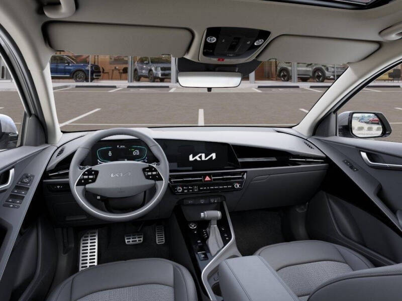 2025 Kia Niro EX Touring