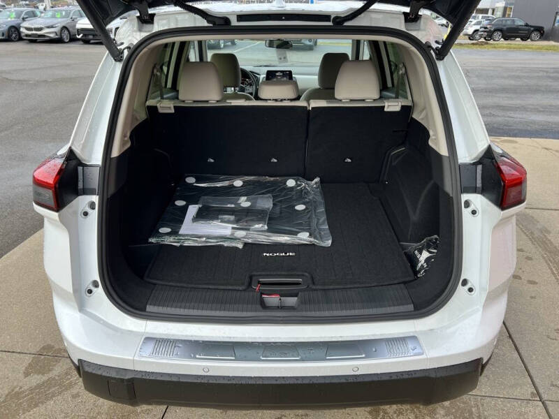 2025 Nissan Rogue SV