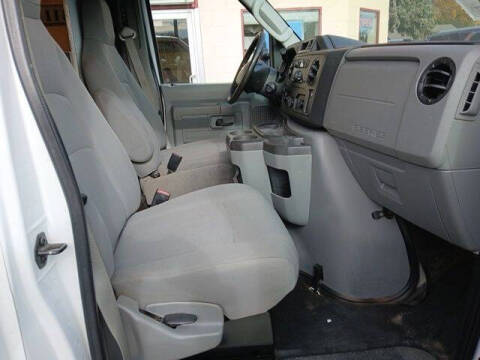 2014 Ford E-Series E-450 SD