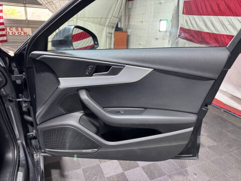 2017 Audi A4 2.0T quattro Premium Plus