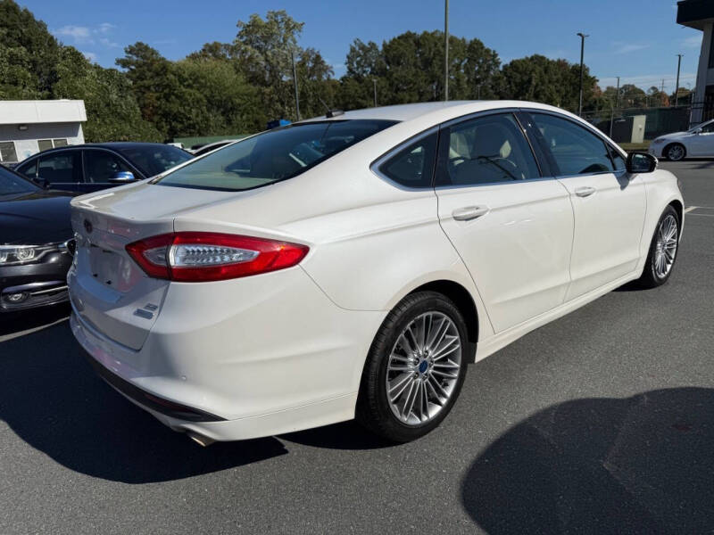2015 Ford Fusion SE