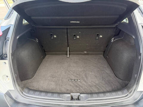 2018 Nissan Kicks SV