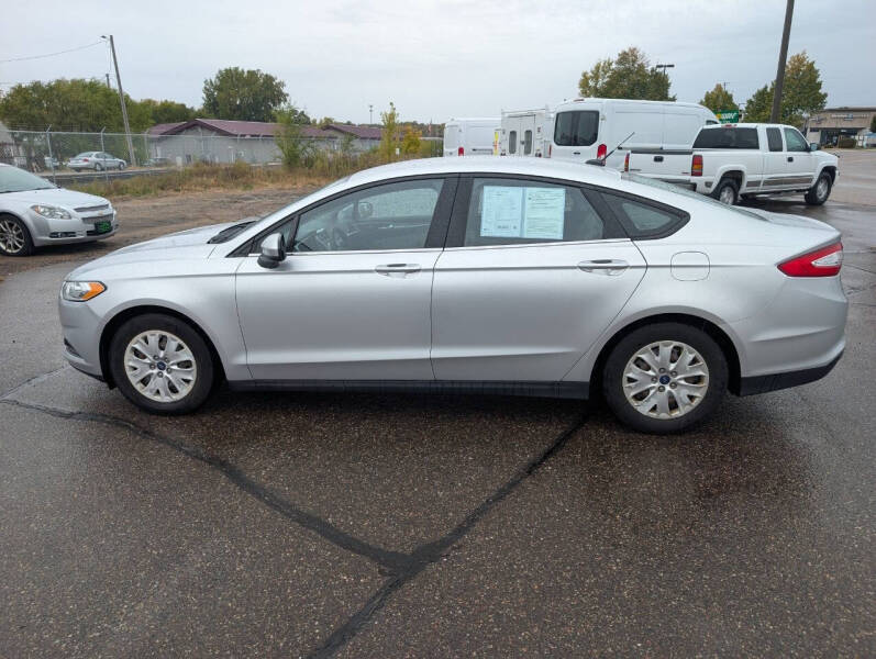 2013 Ford Fusion S