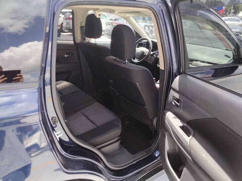 2014 Mitsubishi Outlander SE