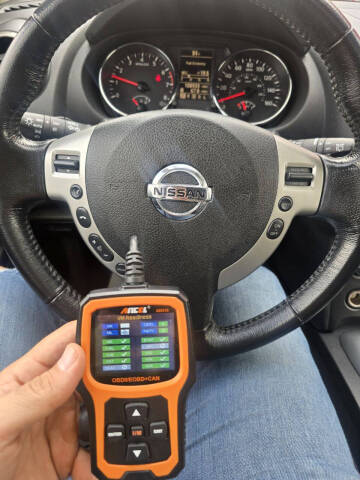 2013 Nissan Rogue SV w/SL Package