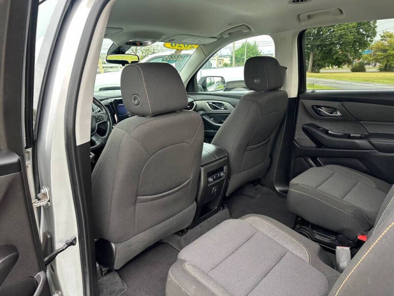 2020 Chevrolet Traverse LT Cloth