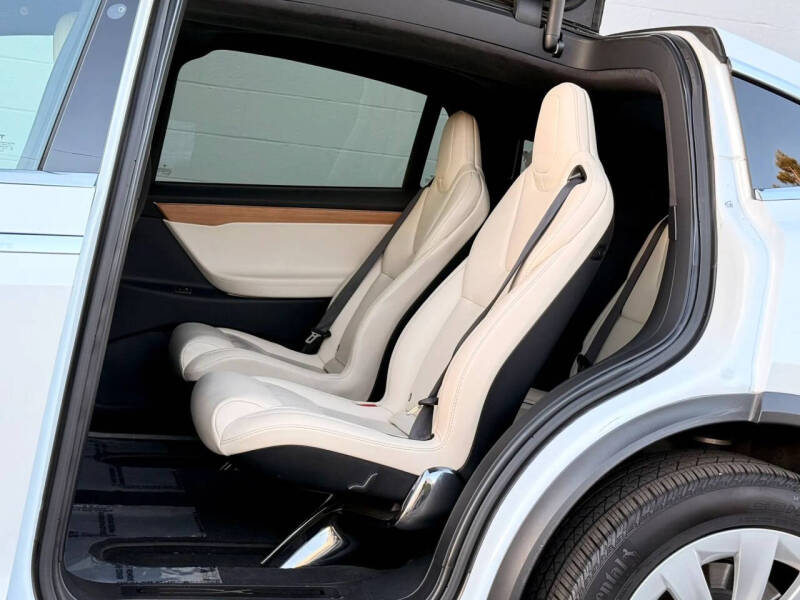 2020 Tesla Model X Performance