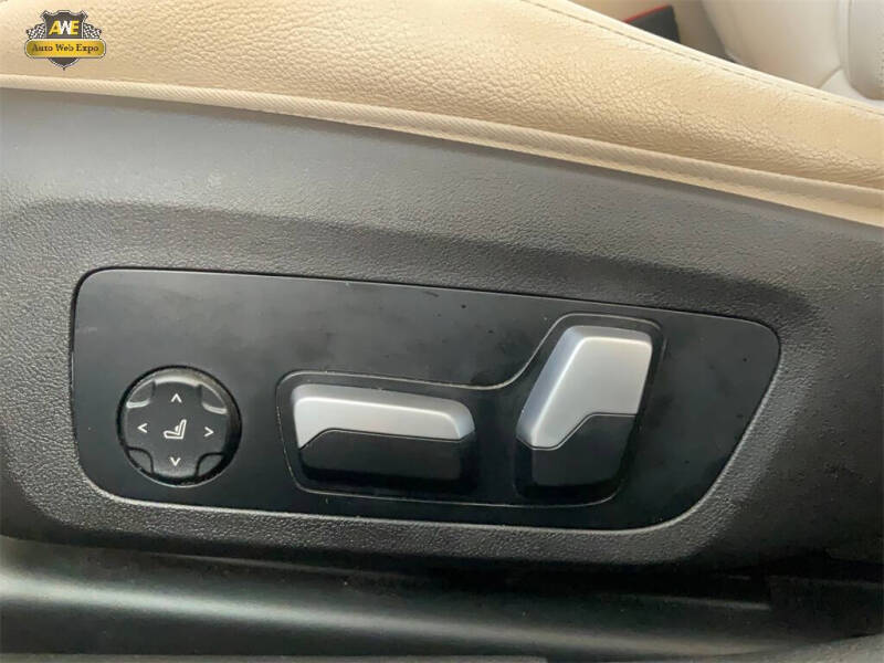 2023 BMW 3 Series 330e