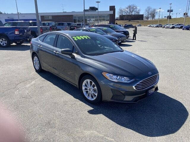 2020 Ford Fusion SE