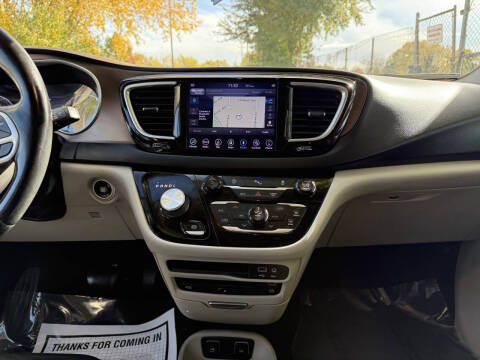 2018 Chrysler Pacifica Touring L Plus