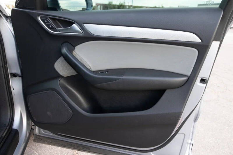 2016 Audi Q3 2.0T Premium Plus