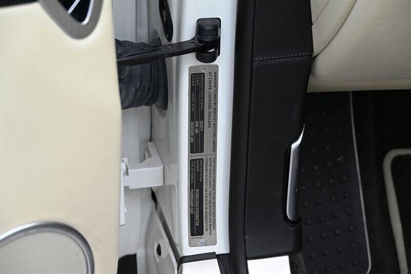 2017 Bentley Continental 34