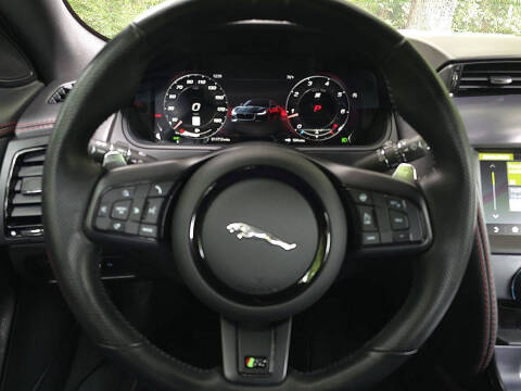 2023 Jaguar F-TYPE R