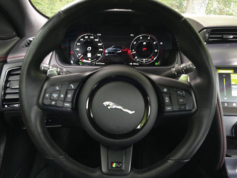2023 Jaguar F-TYPE R