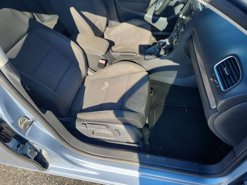 2011 Volkswagen Golf TDI