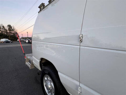 2011 Ford E-Series E-350 SD