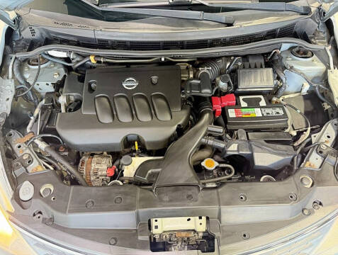 2009 Nissan Versa 1.8 S