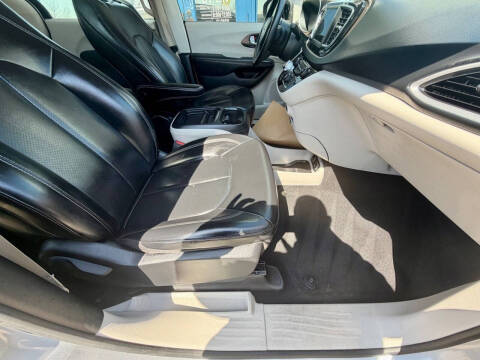 2021 Chrysler Voyager LXi