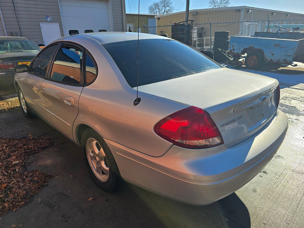 2005 Ford Taurus for sale at Dependable Auto Sales in Sioux Falls, SD