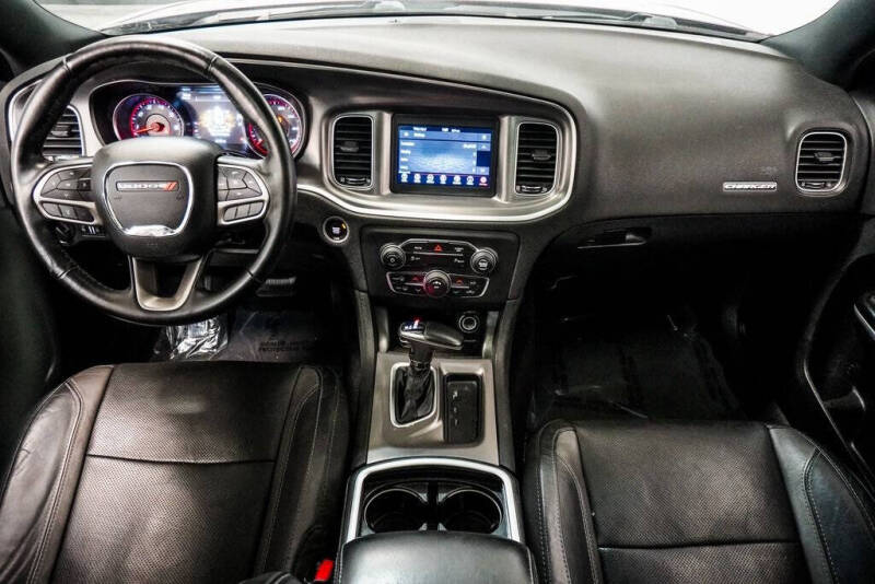 2020 Dodge Charger SXT