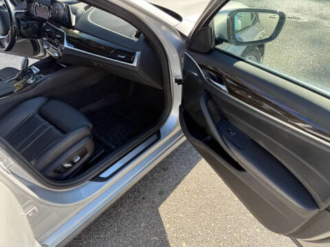 2018 BMW 5 Series 530i