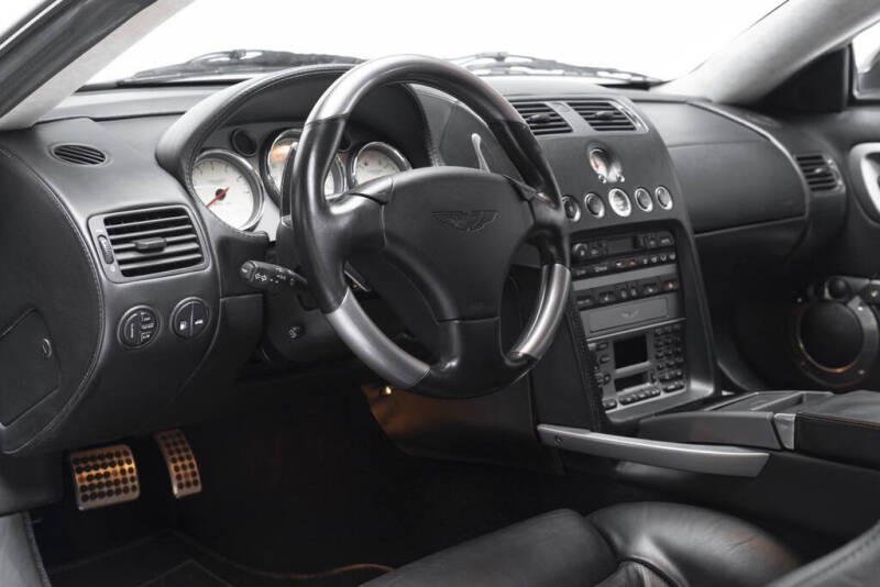 2005 Aston Martin V12 Vanquish S