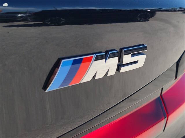 2022 BMW M5