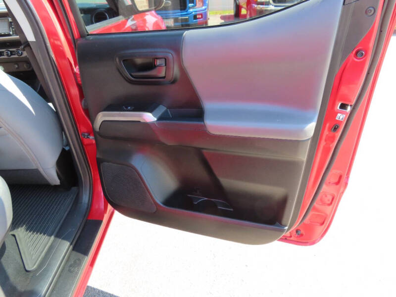 2017 Toyota Tacoma SR5 V6