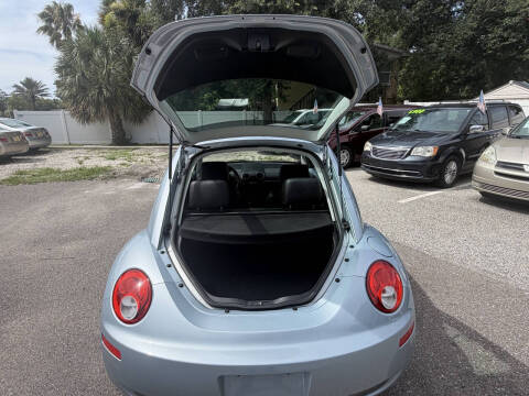 2010 Volkswagen New Beetle