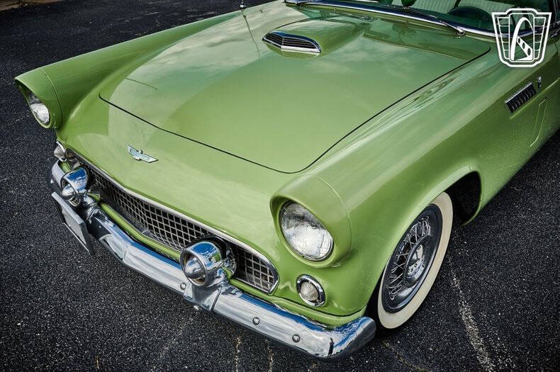 1956 Ford Thunderbird