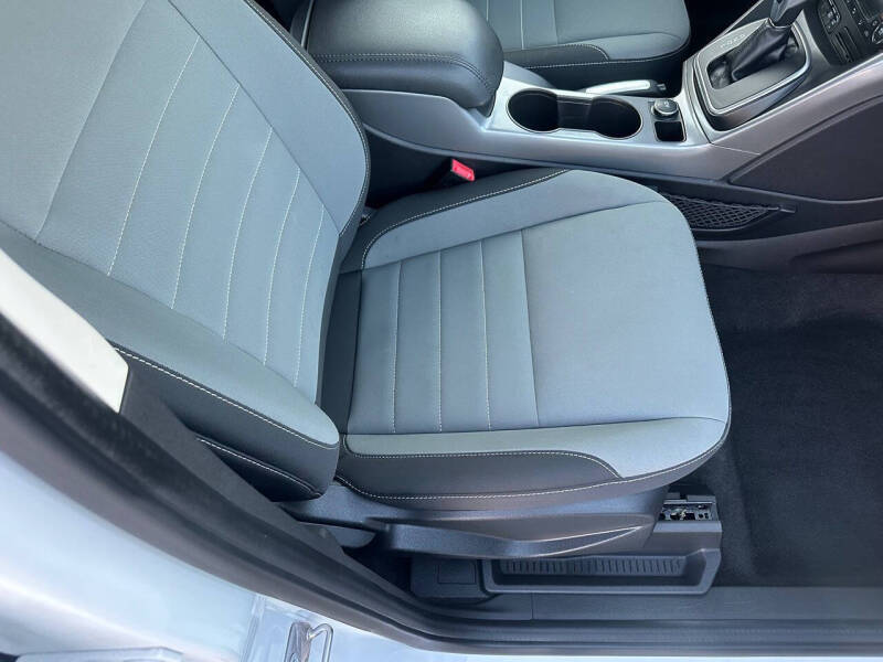 2016 Ford C-MAX Hybrid SE